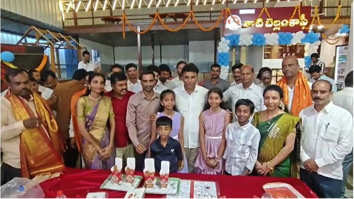కేబిఆర్ క్రిస్పి చికెన్" ఔట్ లెట్ ను ప్రారంభించిన బిఆర్ఎస్ ఎల్పి విప్, ఎమ్మెల్యే కేపీ.వివేకానంద్
